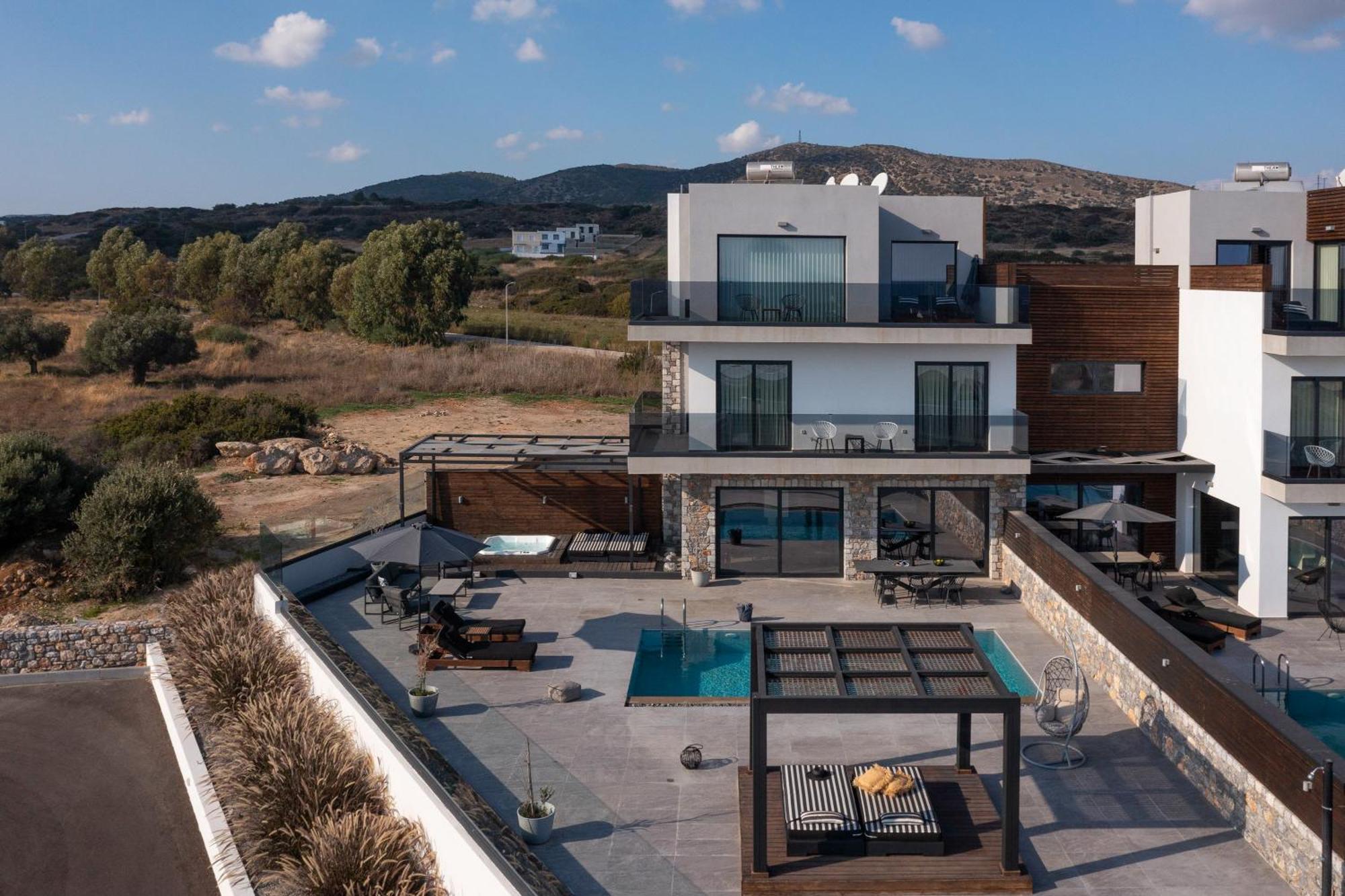 Amara Luxury Lachania